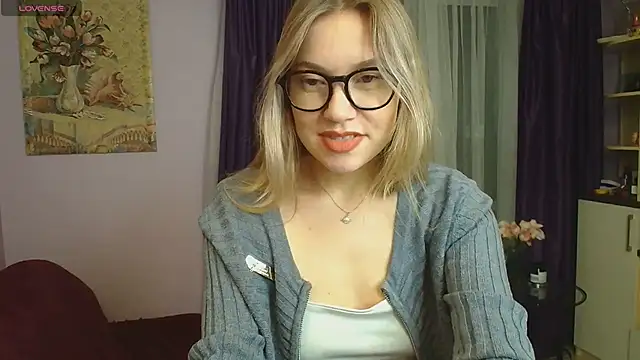 TaylorBre online show from December 11, 2024, 3:15 pm