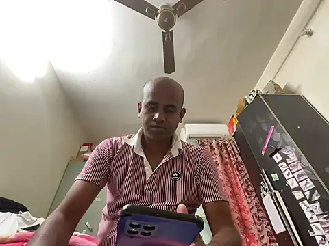 SammyChocolateIndian online show from February 6, 2025, 11:09 am