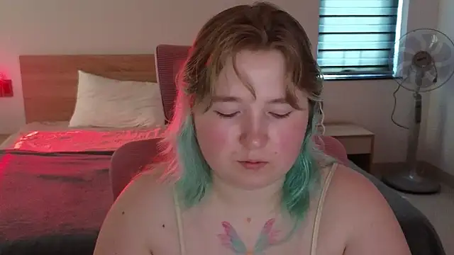 ChimberWol online show from April 12, 2026, 7:11 am