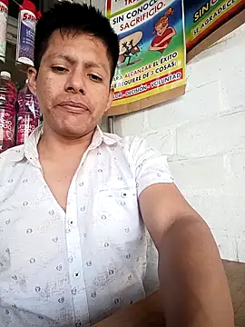 Snapshot of alexchir4 chatting on October 5, 2025, 7:59 pm alexchir4 online show from October 5, 2025, 7:59 pm