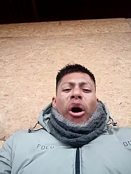 Snapshot of alexchir4 chatting on September 23, 2025, 11:28 am alexchir4 online show from September 23, 2025, 11:28 am