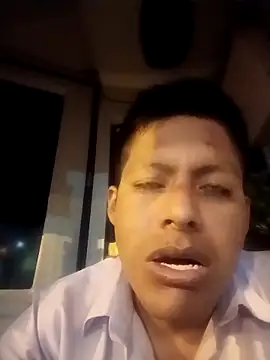 Snapshot of alexchir4 chatting on November 1, 2025, 11:31 pm alexchir4 online show from November 1, 2025, 11:31 pm