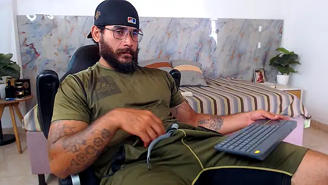 hanz col online show from April 19, 2026, 1:01 pm