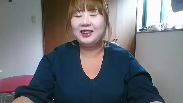 Snapshot of SAKU-RA-chan chatting on September 19, 2025, 3:54 am SAKU-RA-chan online show from September 19, 2025, 3:54 am