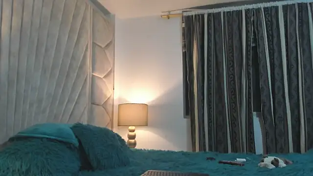 Jade squirtt online show from October 28, 2025, 11:14 pm