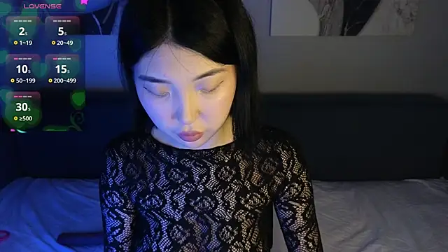 Snapshot of emili_blanc chatting on September 19, 2025, 2:37 am emili blanc online show from September 19, 2025, 2:37 am