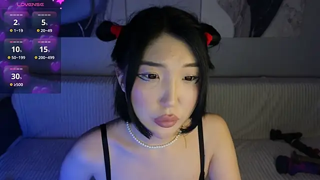 Snapshot of emili_blanc chatting on September 15, 2025, 7:47 pm emili blanc online show from September 15, 2025, 7:47 pm