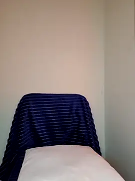 Snapshot of FoxRineHelen chatting on March 20, 2025, 11:16 am FoxRineHelen online show from March 20, 2025, 11:16 am