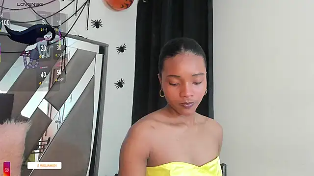 Snapshot of sara_williams01 chatting on October 31, 2025, 12:46 pm sara williams01 online show from October 31, 2025, 12:46 pm