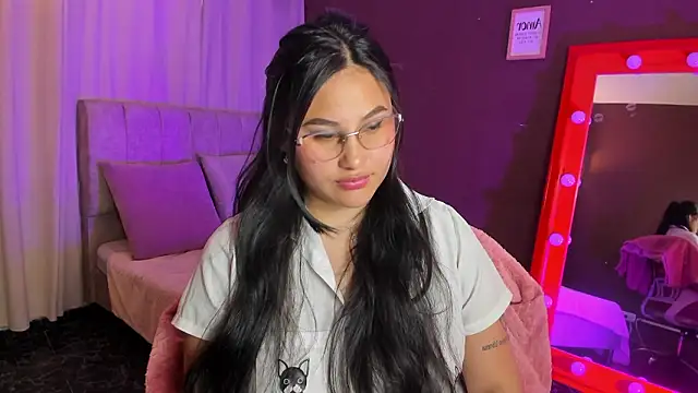 Little Ivy online show from March 10, 2026, 7:18 pm