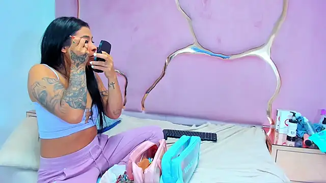 MelissaAndZeuss online show from January 24, 2025, 8:34 am