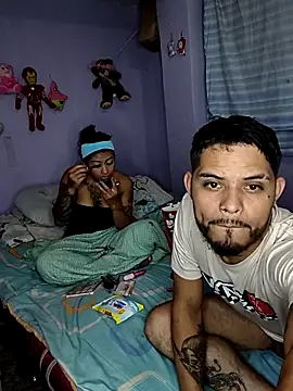 MelissaAndZeuss online show from April 22, 2026, 2:13 pm