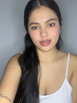 Snapshot of Amandalorense_ chatting on August 3, 2026, 5:26 am Amandalorense online show from August 3, 2026, 5:26 am