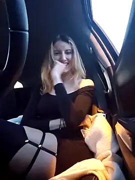 Snapshot of Luxymin34 chatting on January 28, 2025, 5:03 pm Luxymin34 online show from January 28, 2025, 5:03 pm