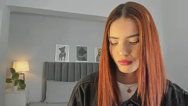 Madie  collins online show from November 4, 2025, 11:25 am