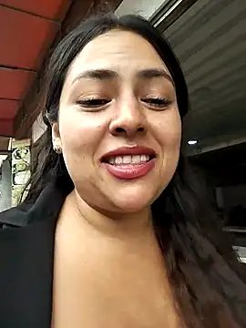 Snapshot of DULCE__26 chatting on March 5, 2025, 12:11 pm DULCE  26 online show from March 5, 2025, 12:11 pm