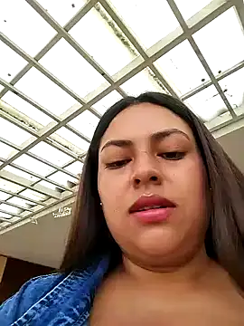 Snapshot of DULCE__26 chatting on March 10, 2025, 12:17 pm DULCE  26 online show from March 10, 2025, 12:17 pm