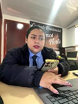 Snapshot of DULCE__26 chatting on October 11, 2025, 12:06 pm DULCE  26 online show from October 11, 2025, 12:06 pm