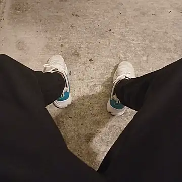 Snapshot of casper0303 chatting on October 25, 2025, 1:45 pm casper0303 online show from October 25, 2025, 1:45 pm