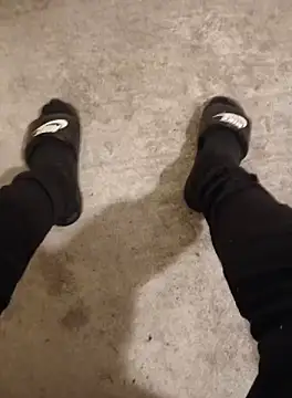 Snapshot of casper0303 chatting on October 12, 2025, 1:56 pm casper0303 online show from October 12, 2025, 1:56 pm