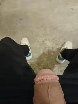 Snapshot of casper0303 chatting on September 19, 2025, 9:30 pm casper0303 online show from September 19, 2025, 9:30 pm