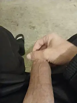 Snapshot of casper0303 chatting on September 14, 2025, 9:31 am casper0303 online show from September 14, 2025, 9:31 am