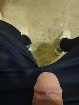 casper0303 online show from April 15, 2026, 7:40 pm