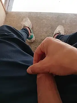 casper0303 online show from April 23, 2026, 6:42 am