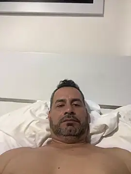 Snapshot of party2025 chatting on January 7, 2025, 1:38 am party2025 online show from January 7, 2025, 1:38 am