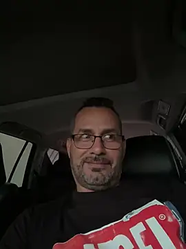 Snapshot of party2025 chatting on March 3, 2025, 4:15 pm party2025 online show from March 3, 2025, 4:15 pm