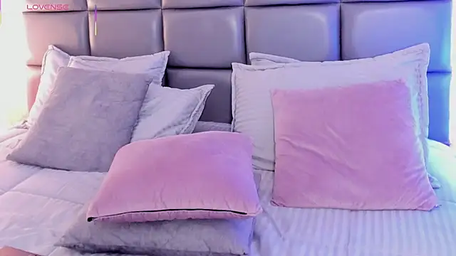 Snapshot of SpicySugar_ chatting on November 6, 2025, 7:18 pm SpicySugar online show from November 6, 2025, 7:18 pm