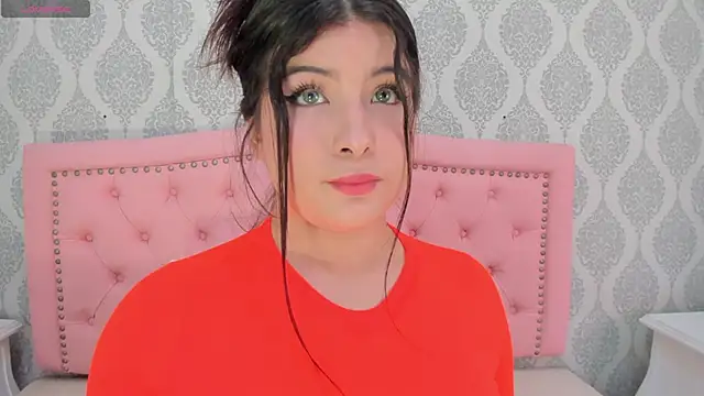 Snapshot of martina_rivera_ chatting on October 18, 2025, 11:56 am martina rivera online show from October 18, 2025, 11:56 am