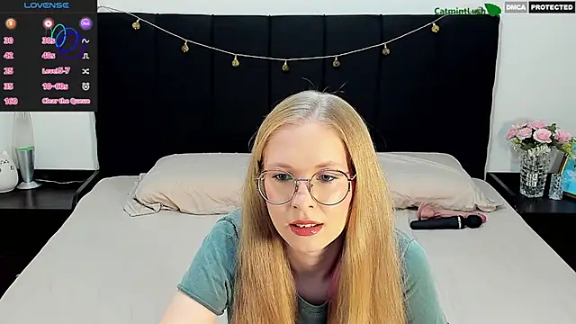 CatmintLush online show from April 19, 2026, 11:29 pm