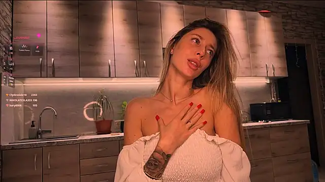 Snapshot of ___art chatting on March 22, 2025, 9:53 pm art online show from March 22, 2025, 9:53 pm