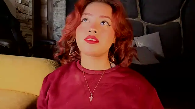 Estrella05  online show from October 30, 2025, 4:44 am