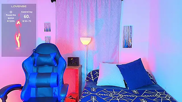 aron wi online show from November 12, 2025, 9:35 am