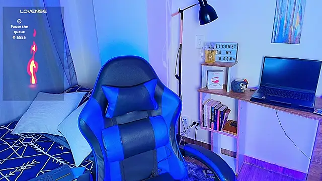 aron wi online show from December 17, 2025, 10:04 pm