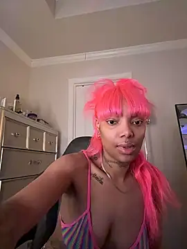 Snapshot of butterflybootyy chatting on February 5, 2026, 6:53 am butterflybootyy online show from February 5, 2026, 6:53 am