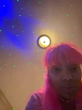 Snapshot of butterflybootyy chatting on February 9, 2026, 4:10 am butterflybootyy online show from February 9, 2026, 4:10 am