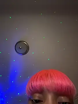 Snapshot of butterflybootyy chatting on February 11, 2026, 7:25 pm butterflybootyy online show from February 11, 2026, 7:25 pm