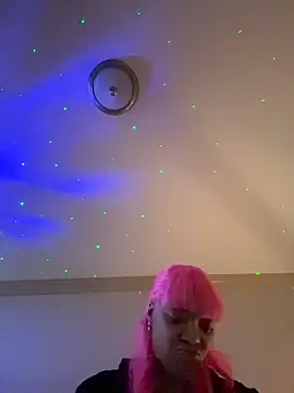 Snapshot of butterflybootyy chatting on February 9, 2026, 6:39 pm butterflybootyy online show from February 9, 2026, 6:39 pm