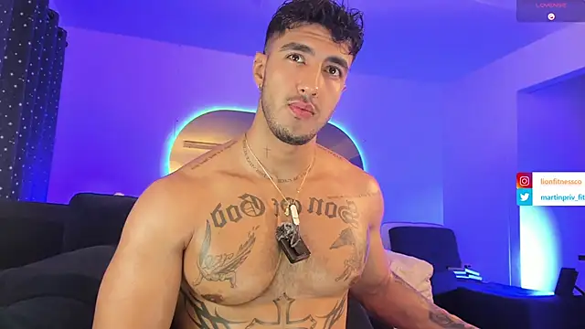 Snapshot of JACOB_MARTINS chatting on March 4, 2025, 6:04 am JACOB MARTINS online show from March 4, 2025, 6:04 am