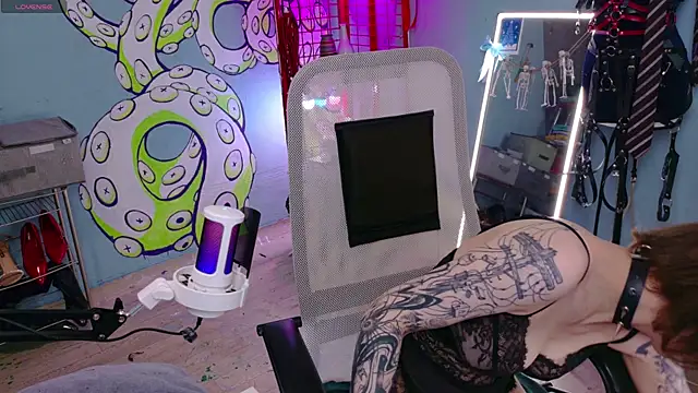 Cumpotik Eve online show from April 9, 2026, 3:41 am