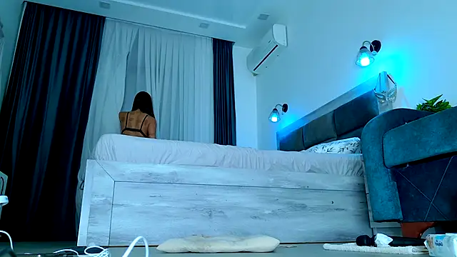 Brenda M00n online show from October 29, 2025, 3:11 pm