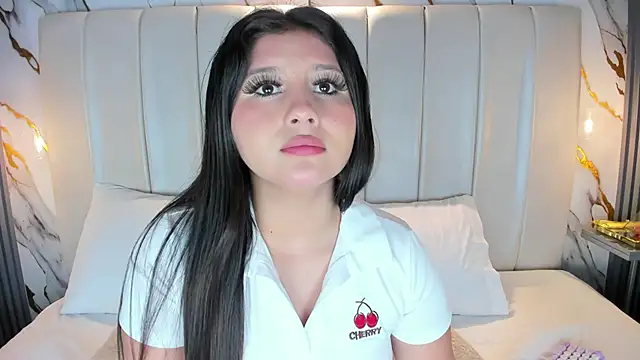 Snapshot of AvyMilton chatting on October 16, 2025, 11:40 am AvyMilton online show from October 16, 2025, 11:40 am