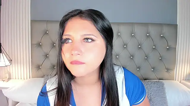 Snapshot of AvyMilton chatting on September 28, 2025, 11:50 am AvyMilton online show from September 28, 2025, 11:50 am