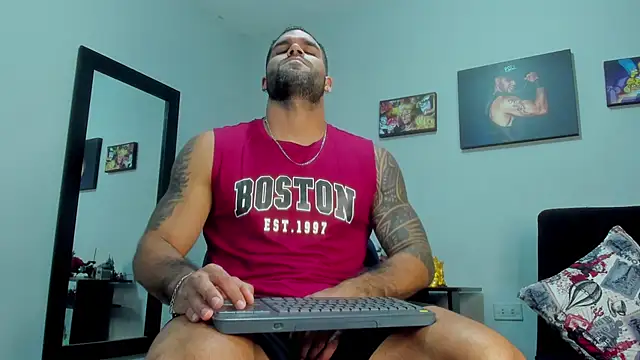 Snapshot of SamirHazard97 chatting on November 20, 2025, 8:42 pm SamirHazard97 online show from November 20, 2025, 8:42 pm