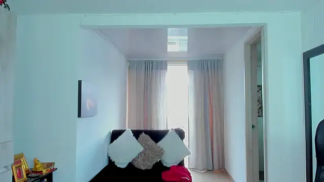 Snapshot of SamirHazard97 chatting on January 9, 2026, 6:59 pm SamirHazard97 online show from January 9, 2026, 6:59 pm