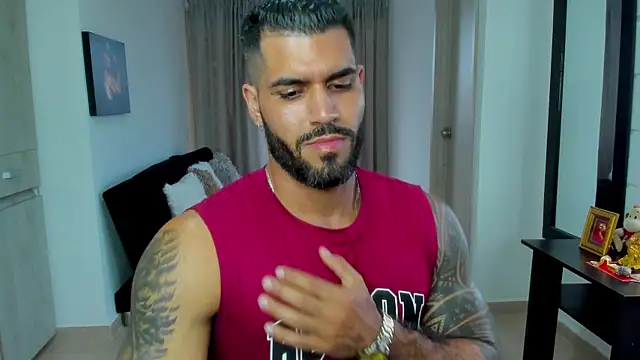 Snapshot of SamirHazard97 chatting on December 16, 2025, 9:30 pm SamirHazard97 online show from December 16, 2025, 9:30 pm