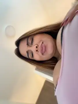 valeria2019hot online show from April 18, 2026, 4:31 pm